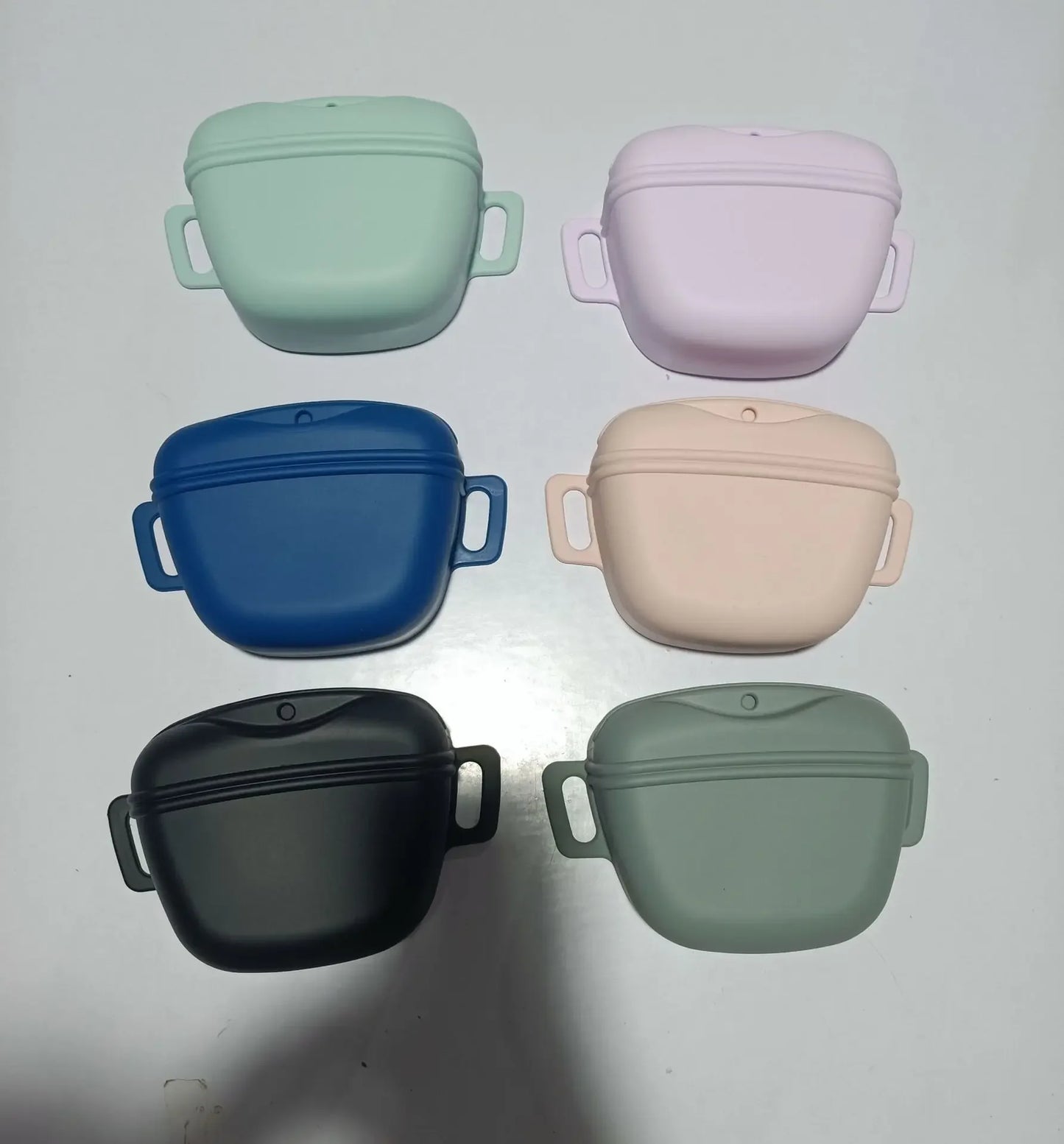 Silicone Treat Bag Outdoor Feeder